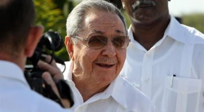 pict107_raul_castro