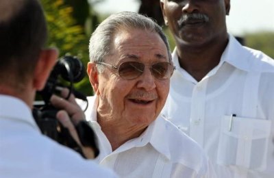 pict107_raul_castro