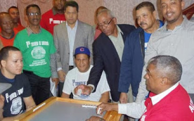 torneo_de_DOMINO_puertoplatenos_en_NY
