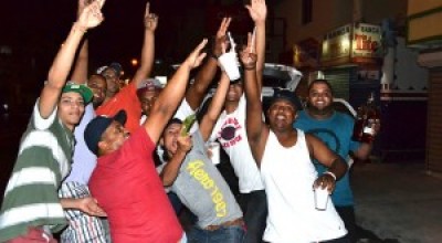Los-dominicanos-gustan-de-las-alegras-y-fiestas-300x199