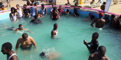 guibia_piscina_playa_malecon