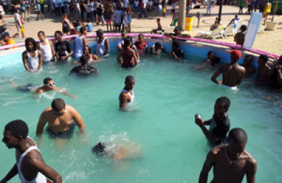 guibia_piscina_playa_malecon