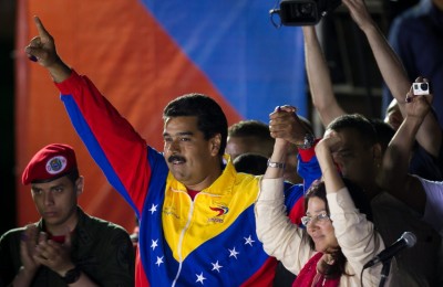 Maduro-obtiene-una-ajustadsima-victoria-que-el-opositor-Capriles-no-reconoce