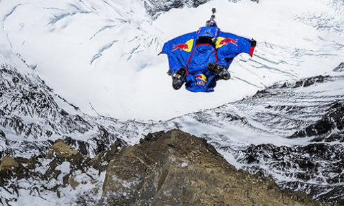 rompe-record-_salta_desde_el_everest