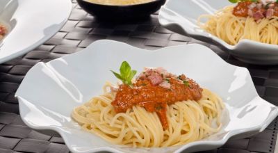 1296-espaguetis-sicilianos-al-pesto-rojo-750-xl-668x400x80xX