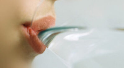 130613172556_tomando_agua_224x280_spl