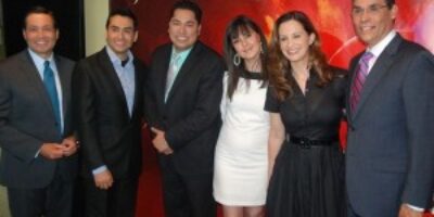 Pacha-en-Telemundo--300x197