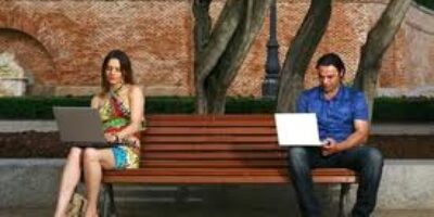 parejas-que-se-conocen-en-Internet