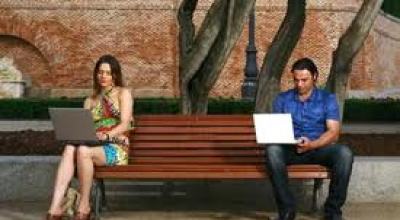 parejas-que-se-conocen-en-Internet