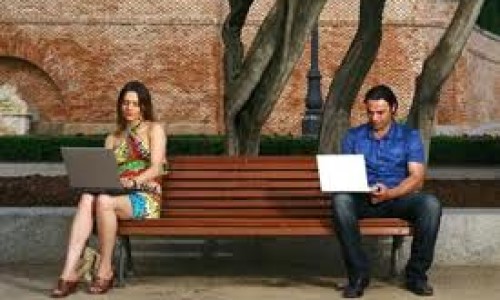 parejas-que-se-conocen-en-Internet