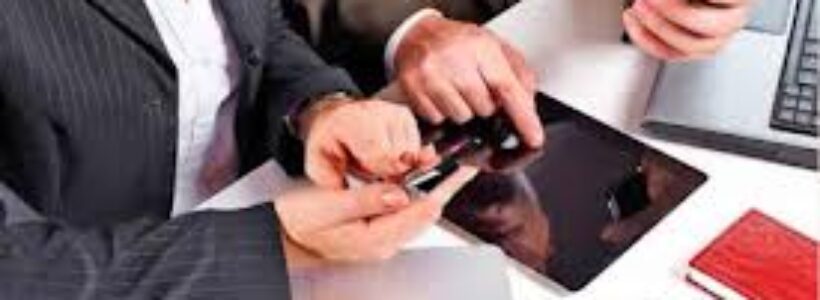 smartphone-en-una-oficina-mvil