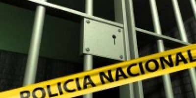 0_a_policia_carcel_210_120