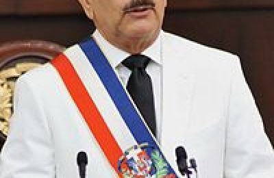 200px-Danilo_Medina_Snchez4tyuhtg