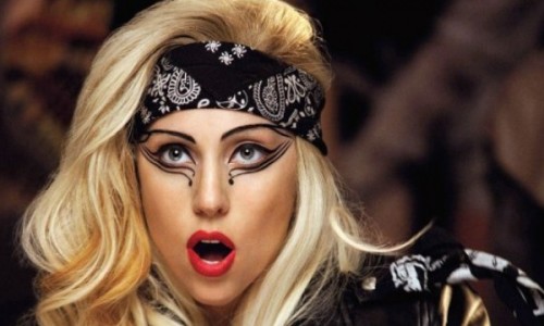 639x360_1357661187_lady
