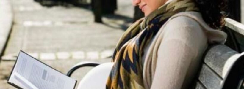 Madre-leyendo-