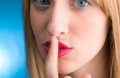 Mujer_silenciotyui54t3545u6i7