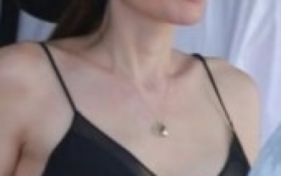angelina-jolie-170x300