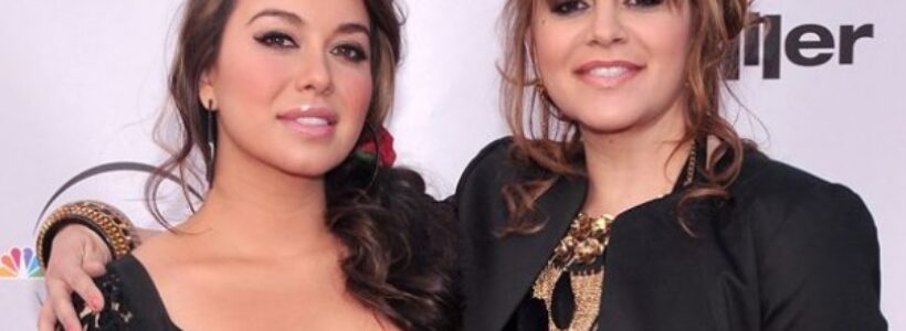 chiquis-junto-a-jenni-rivera_590x395
