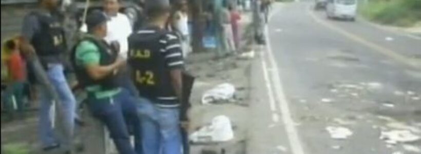 en_cangrejos_protestan_exigiendo_asfalto_en_sus_calles