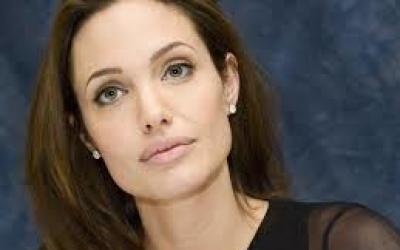 angelina_jolie465732