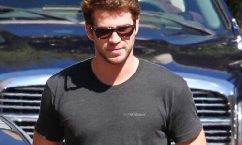 liam-hemsworth-sp-092713