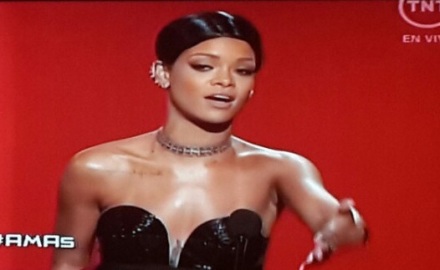 Rihanna_en_tubi