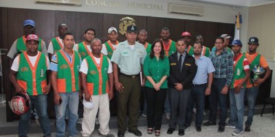 entrega_de_chalecos2013