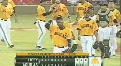 aguilas_aplastan_licey2