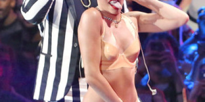 rs_293x473-130826094343-634.Miley.Thicke.mh.082613