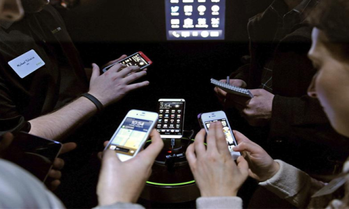 usuarios-celulares_comunicarse_a_la_12