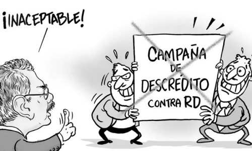 DANILO_LE_CONTESTA_A_ENEMIGO_DEL_PAIS