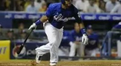 Juan_Francisco_da_triunfo_a_licey