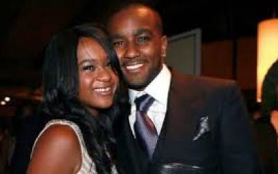 hija_de_whitney_houston_se_casa_con_hermanastro