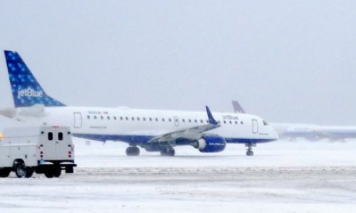 jetblue-snow-scene