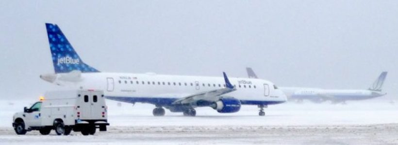 jetblue-snow-scene