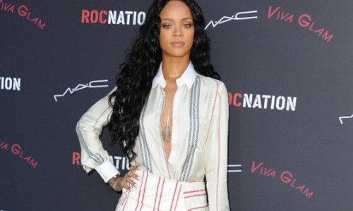 rihanna_insastifecha_con_su_fisico