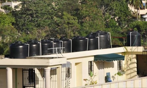TINACOS_POR_FALTA_DE_AGUA