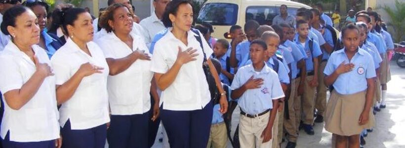 isamiento_de_la_bandera_dia_del_estudiante