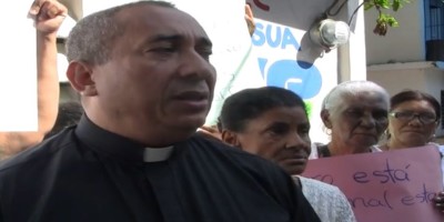 padre_Bernardo_reclama_rehabilitacion_centro_medico_y_el_hospital_de_sosua