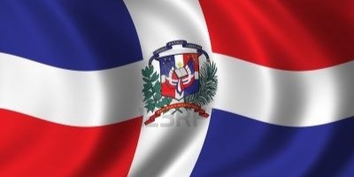 bandera-de-la-republica-dominicana-ondeando-en-el-viento