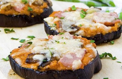 mini-pizzas-de-berenjena-613x342