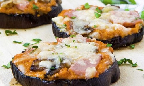mini-pizzas-de-berenjena-613x342