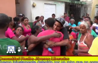 jovenes_fueron_recibidos567432